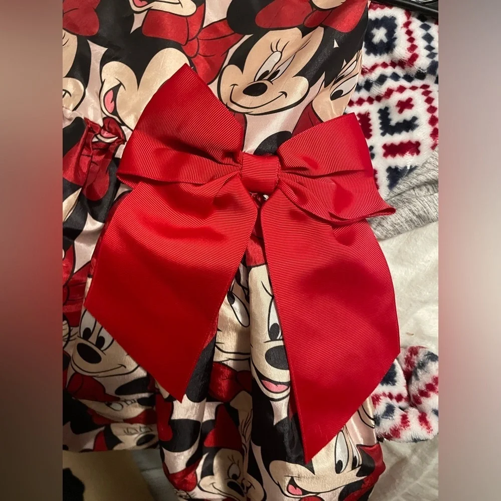 New Without Tags/ Disney Fancy Bow Minnie Mouse Dress *make offers*